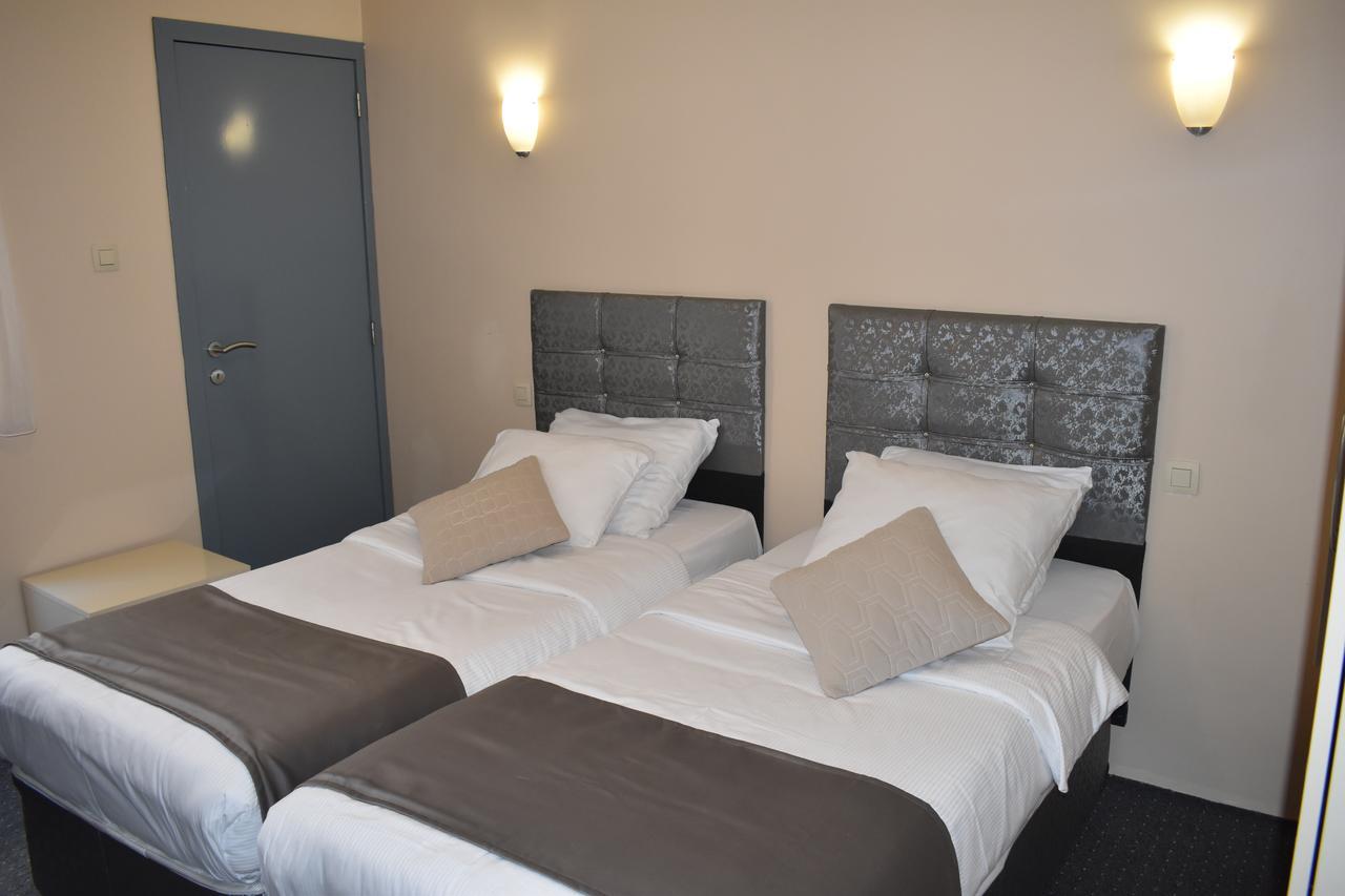 Hotel Meribel Saint-Josse-ten-Noode ภายนอก รูปภาพ