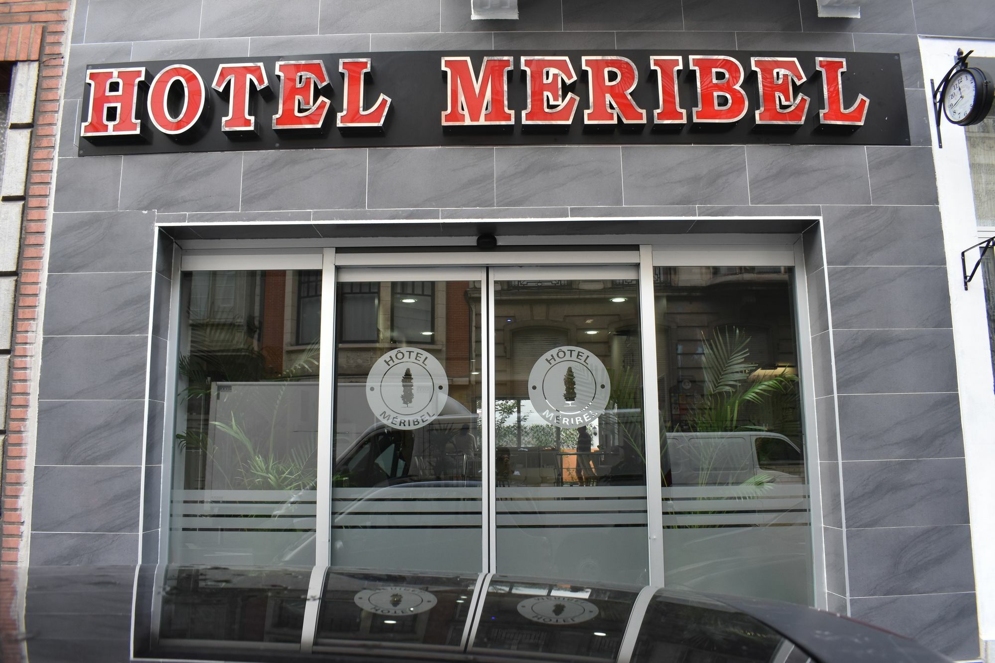 Hotel Meribel Saint-Josse-ten-Noode ภายนอก รูปภาพ
