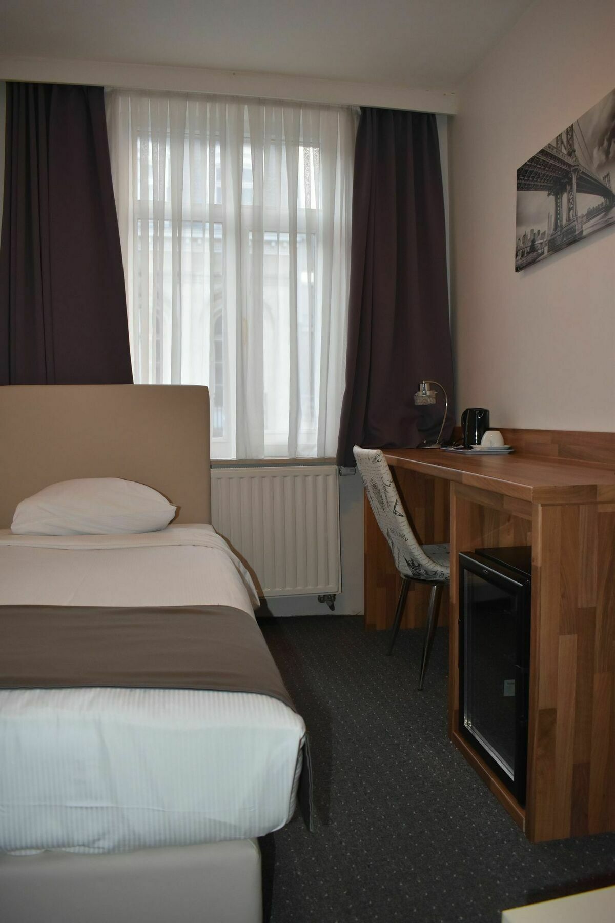 Hotel Meribel Saint-Josse-ten-Noode ภายนอก รูปภาพ