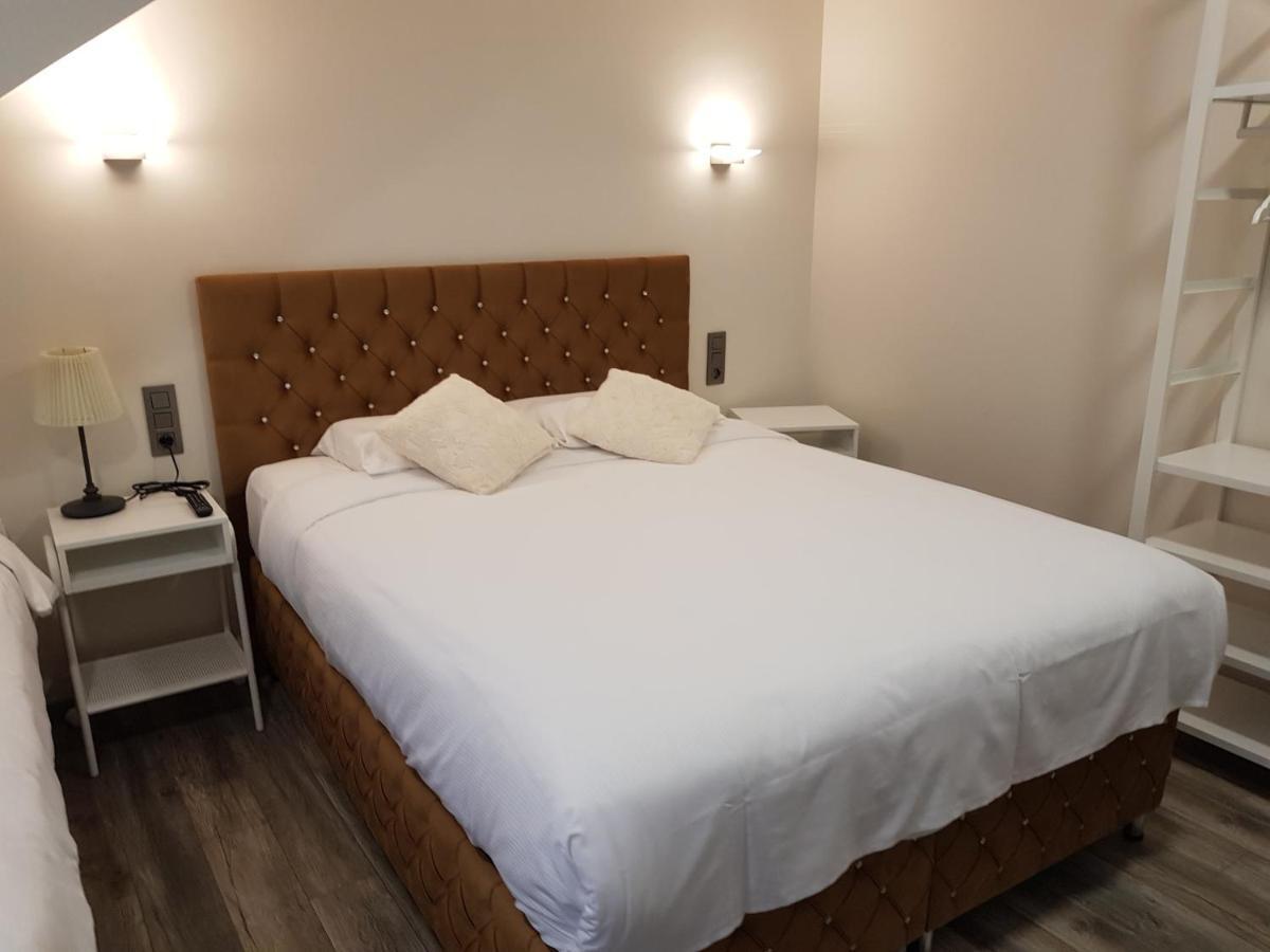 Hotel Meribel Saint-Josse-ten-Noode ภายนอก รูปภาพ
