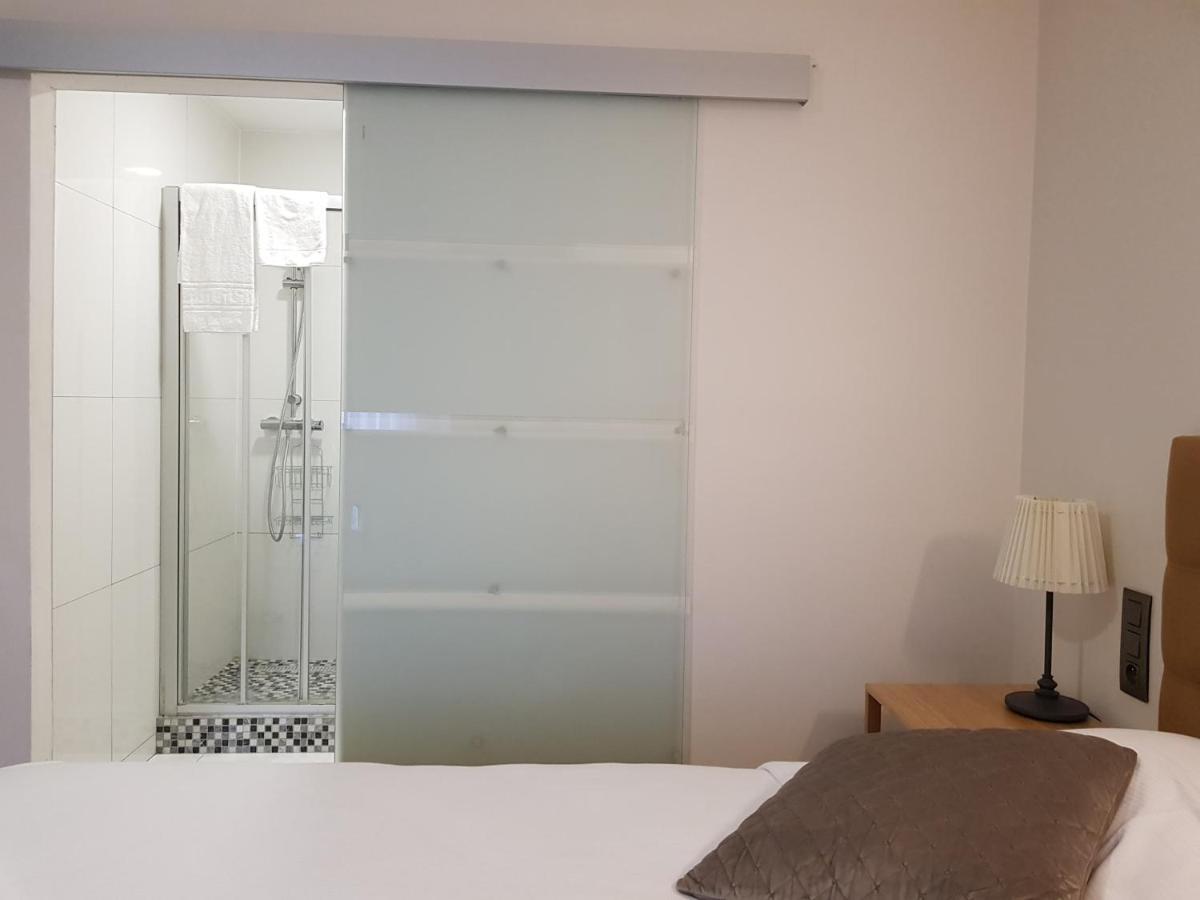 Hotel Meribel Saint-Josse-ten-Noode ภายนอก รูปภาพ